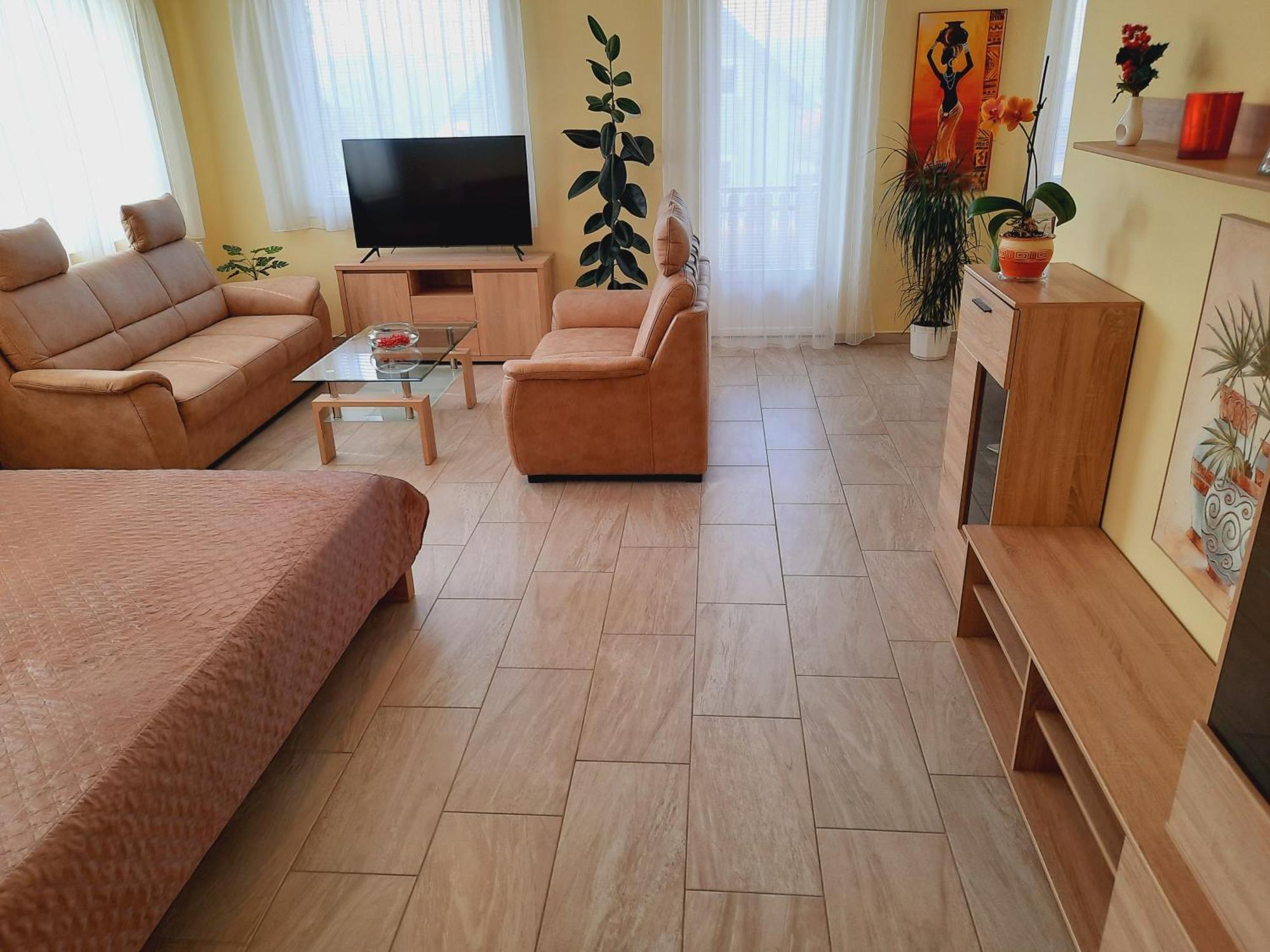 Apartmanház King Hévíz Exterior foto