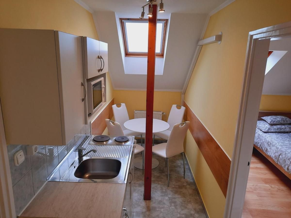 Apartmanház King Hévíz Exterior foto