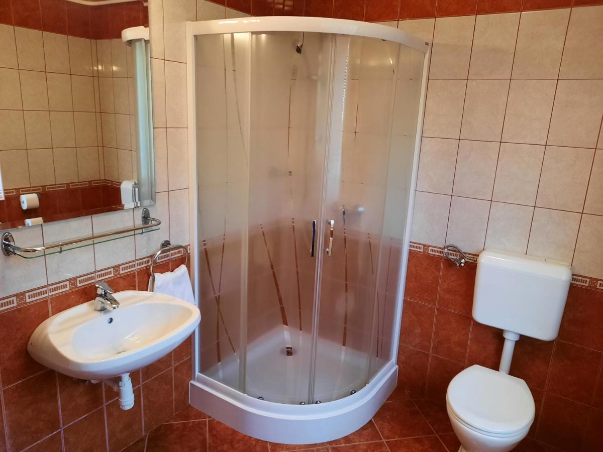 Apartmanház King Hévíz Exterior foto