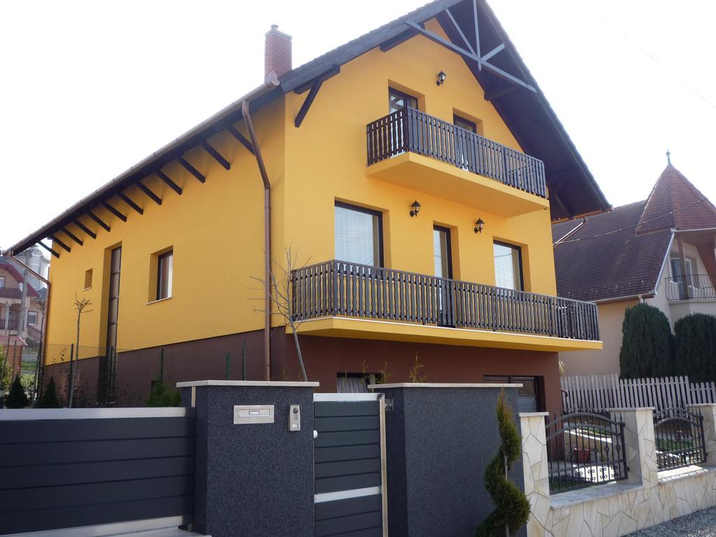 Apartmanház King Hévíz Exterior foto