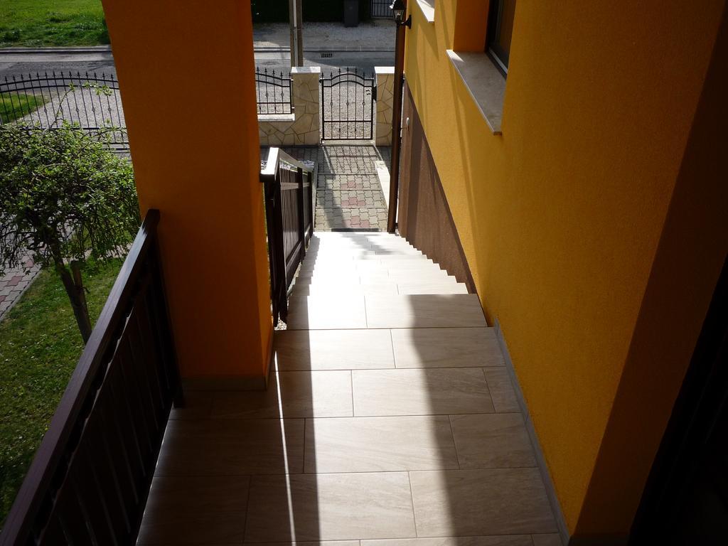 Apartmanház King Hévíz Exterior foto