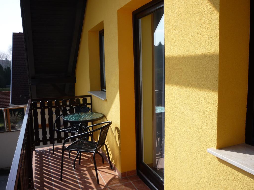 Apartmanház King Hévíz Exterior foto