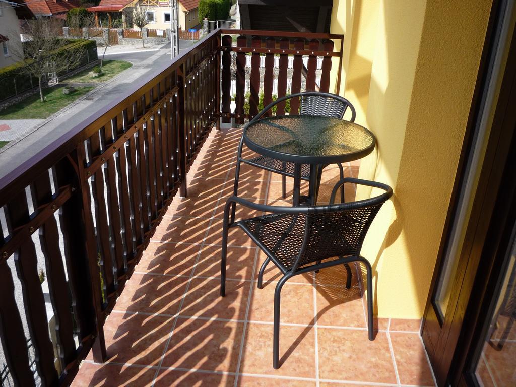 Apartmanház King Hévíz Exterior foto